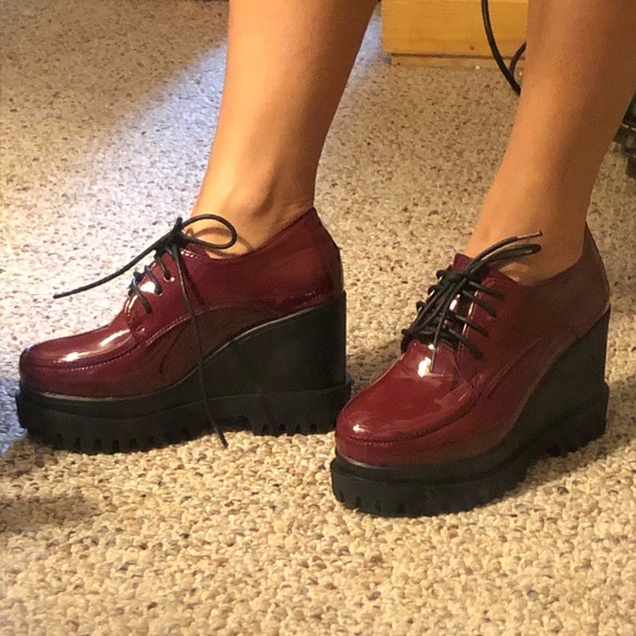 Dark red creeper heels wedges - Picture 3 of 4